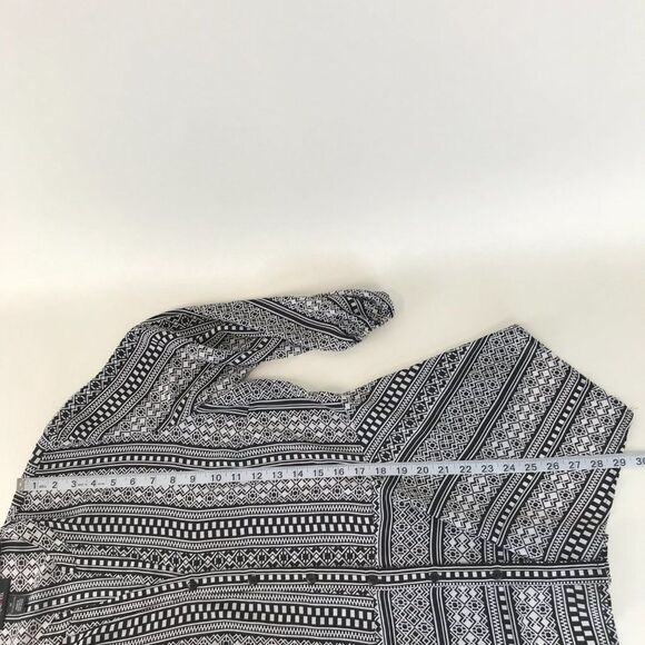 Style & Co. Split Neck Button Down Blouse Womens Medium Chiffon Asymmetrical Hem - Picture 7 of 9